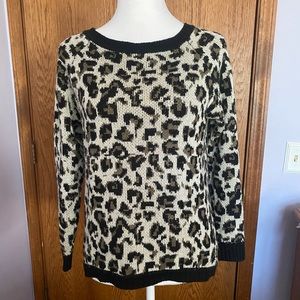 💥2/$10💥 Linda Matthews Sweater 🖤🩶